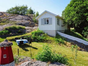 5 person holiday home in K LL KNIPPLA, Öckerö